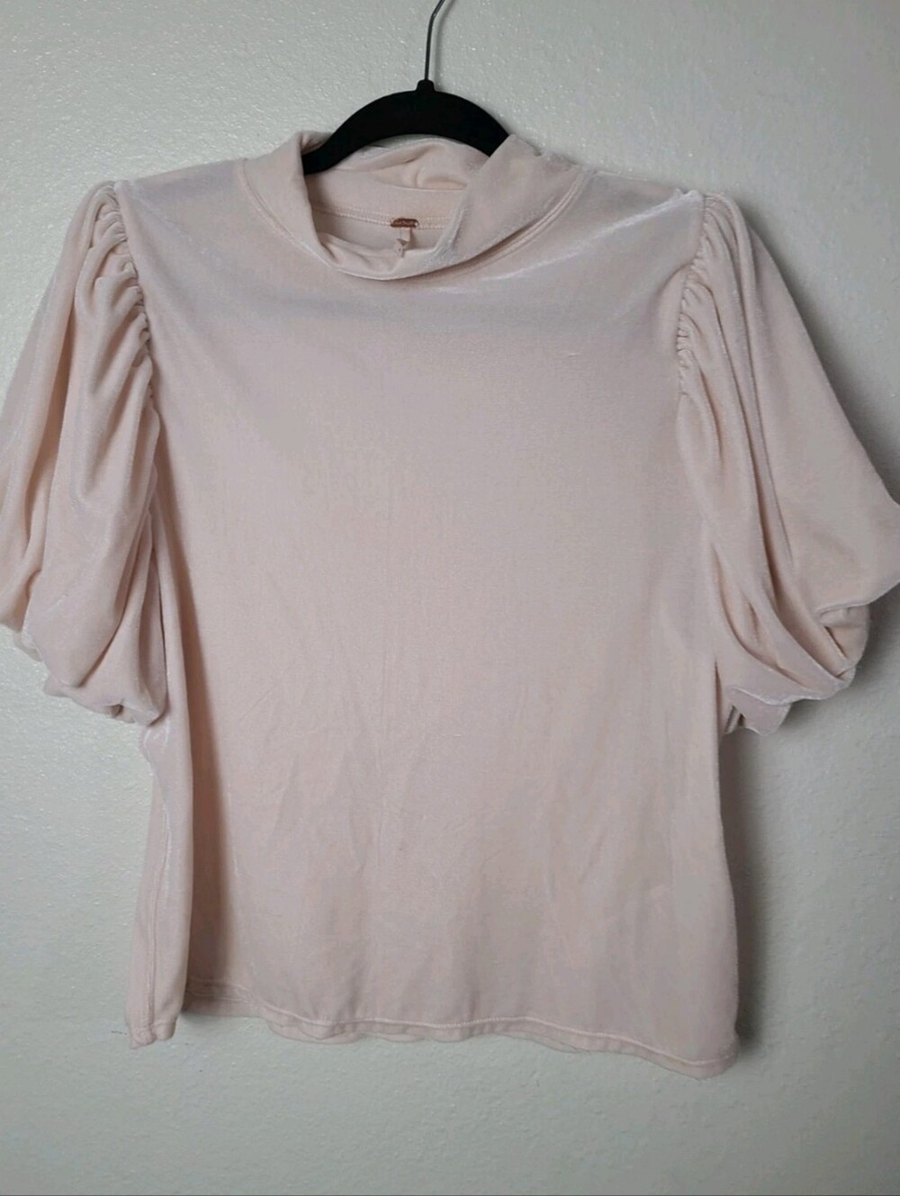 Free People Claudia Womens Puff-Sleeve Women's Puff Sleeve Mock Neck Top - Blush